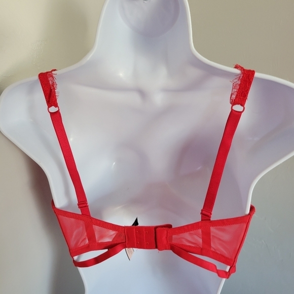 Victoria's Secret Red Lace Bra 32DDD Very Sexy Lightly Lined Plunge VS Strappy - Picture 4 of 6